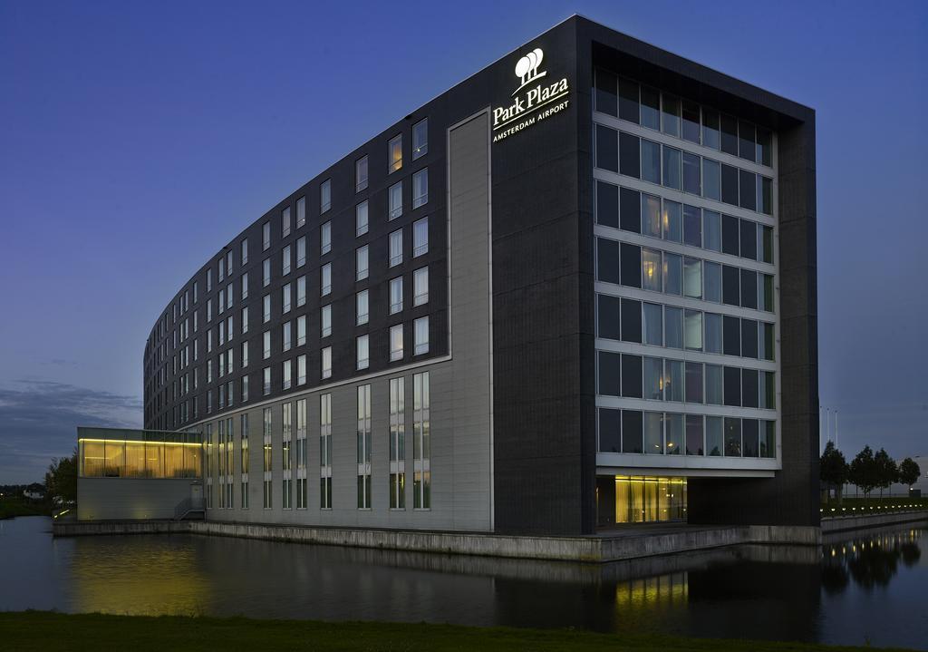 Hotel Park Plaza Amsterdam Airport Lijnden Esterno foto