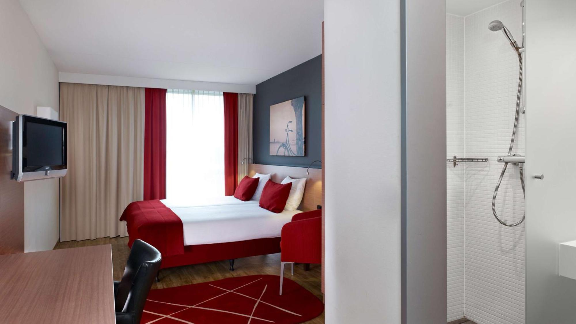 Hotel Park Plaza Amsterdam Airport Lijnden Esterno foto