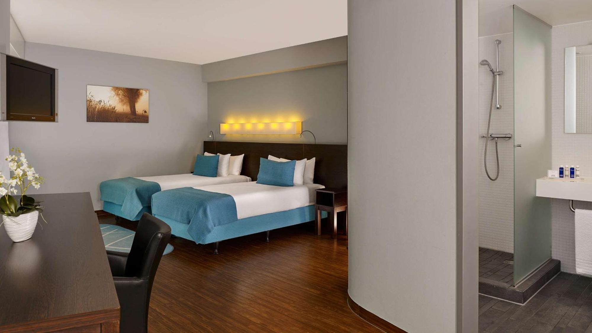 Hotel Park Plaza Amsterdam Airport Lijnden Esterno foto