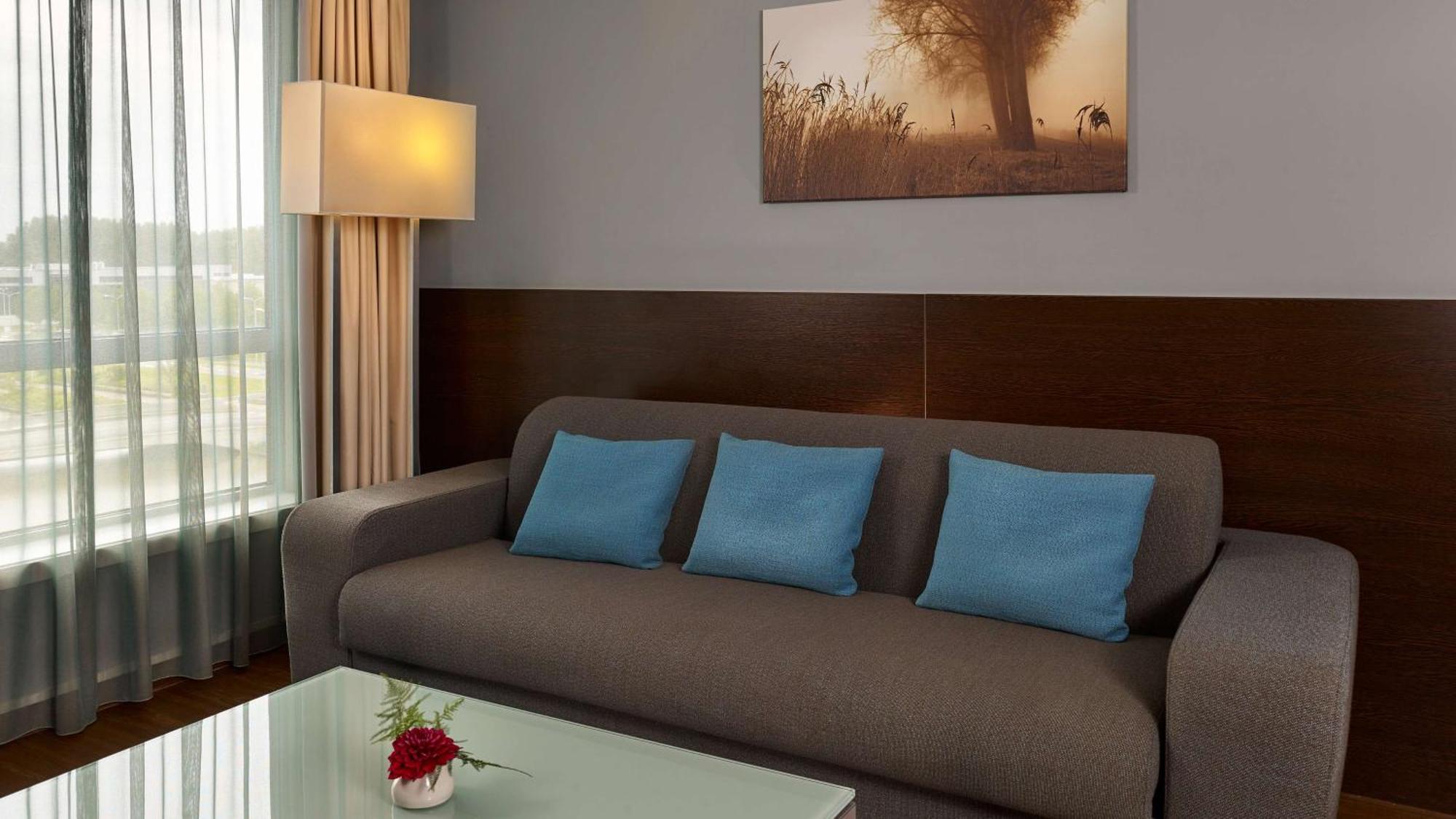 Hotel Park Plaza Amsterdam Airport Lijnden Esterno foto