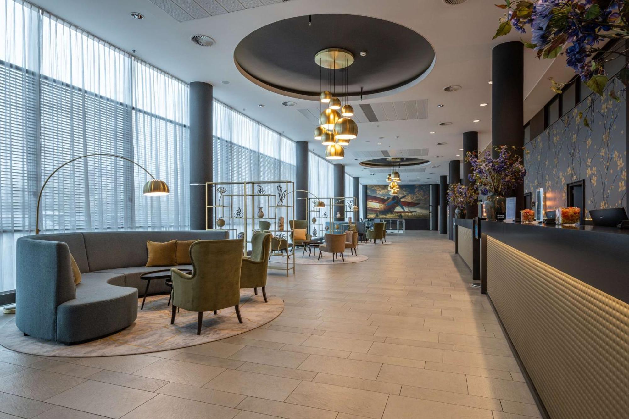 Hotel Park Plaza Amsterdam Airport Lijnden Esterno foto